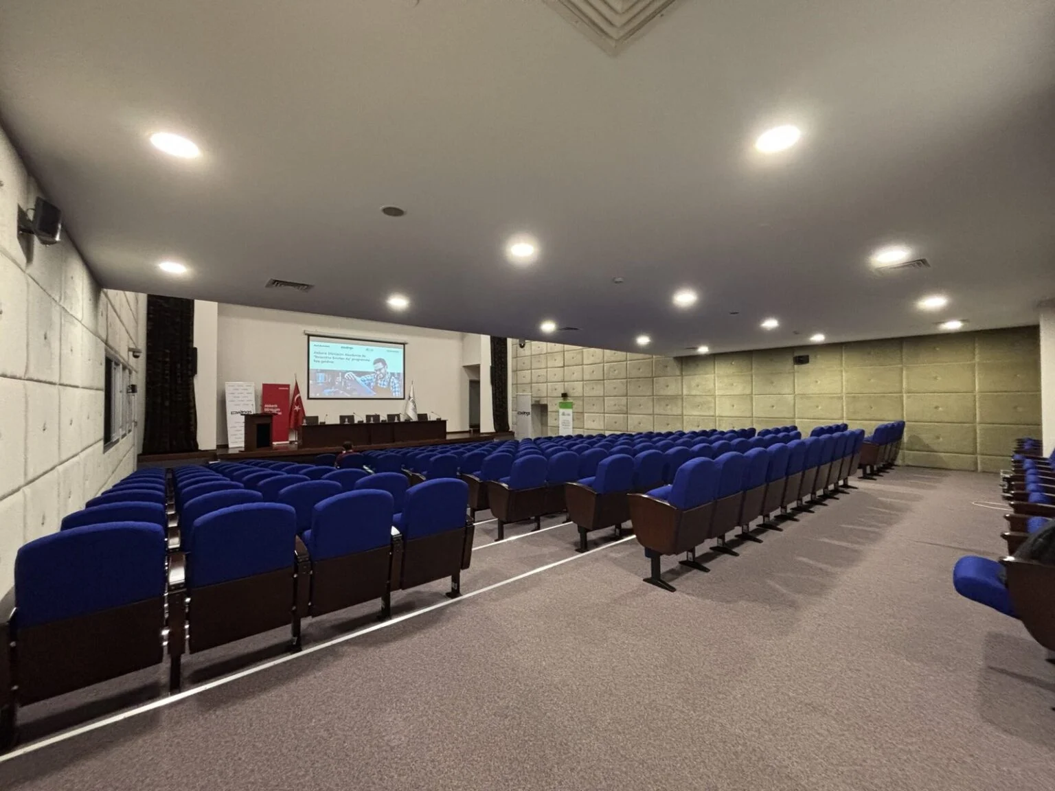 Serhat Atik Bursa’da İhracatçılara E-Ticaret ve E-İhracat Eğitimi Verdi