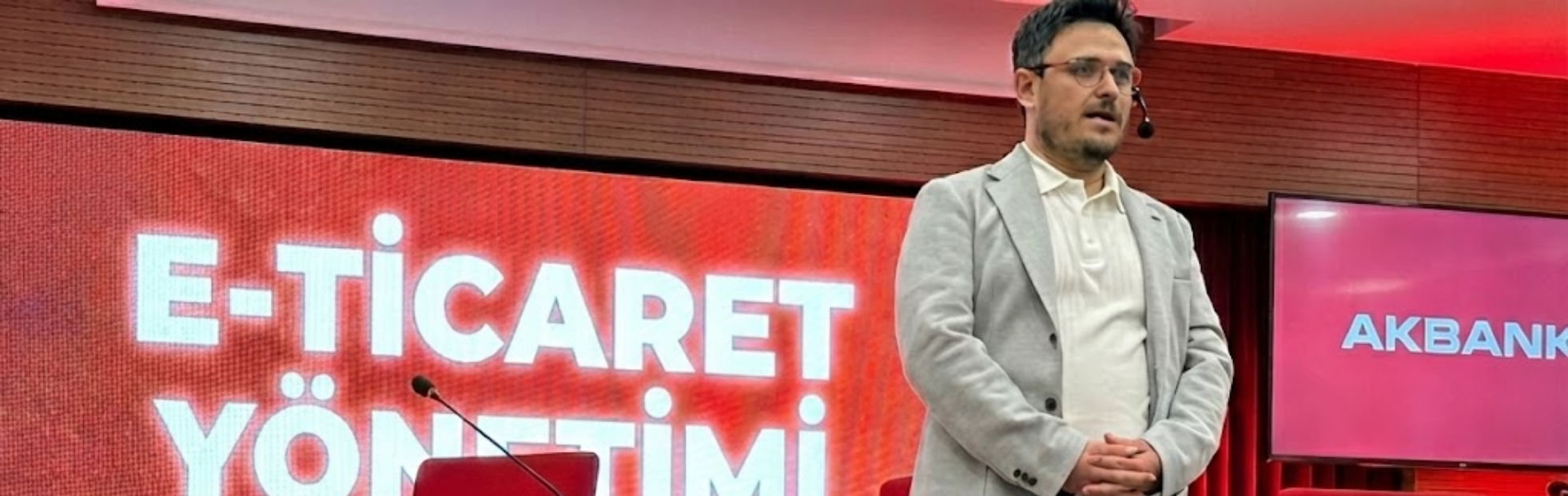 Swifty İzmir’de: İhracatçılara Dijital Dönüşüm ve E-Ticaret Eğitimi